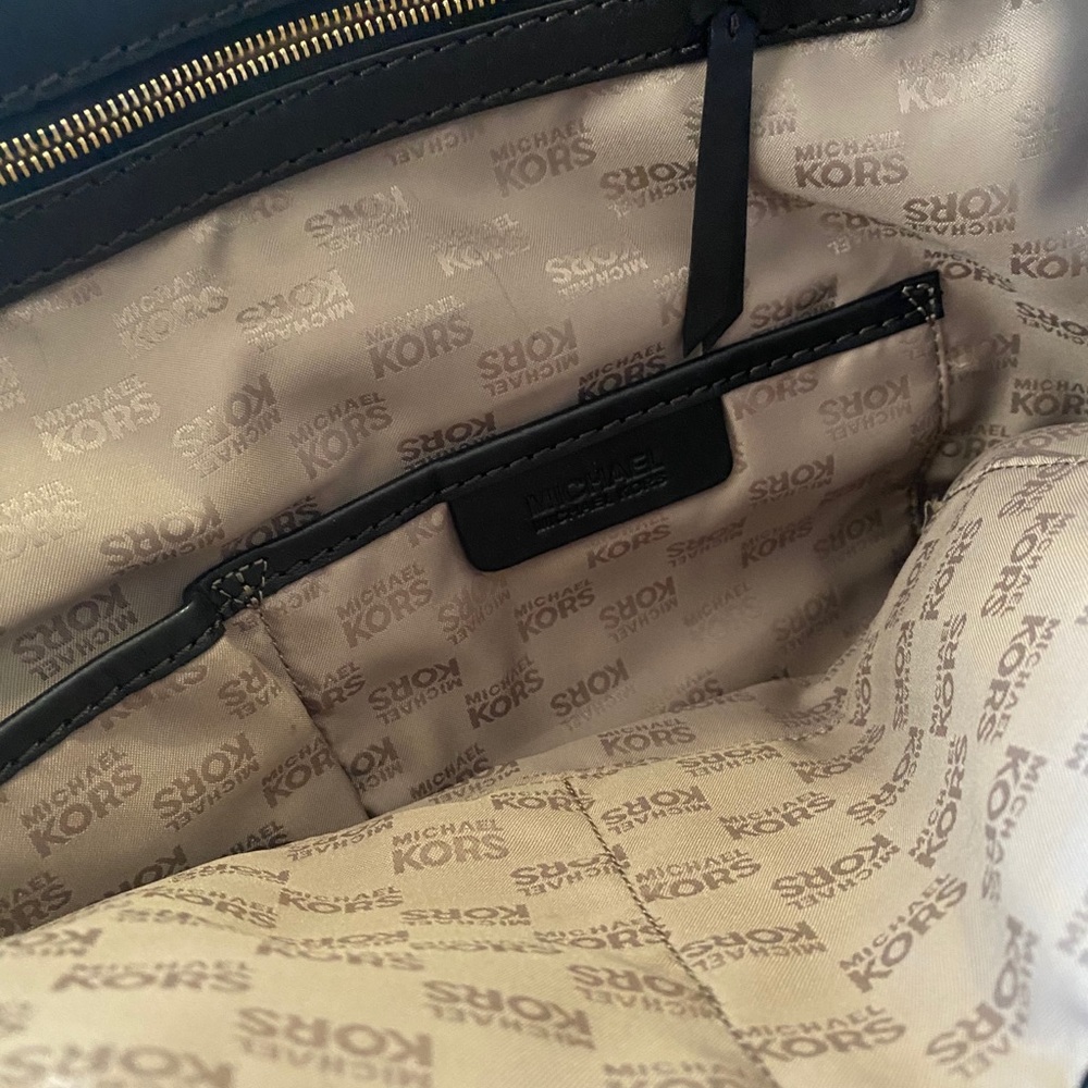 🔥Michael Kors Anniversary Tote💗 - Picture 10 of 17